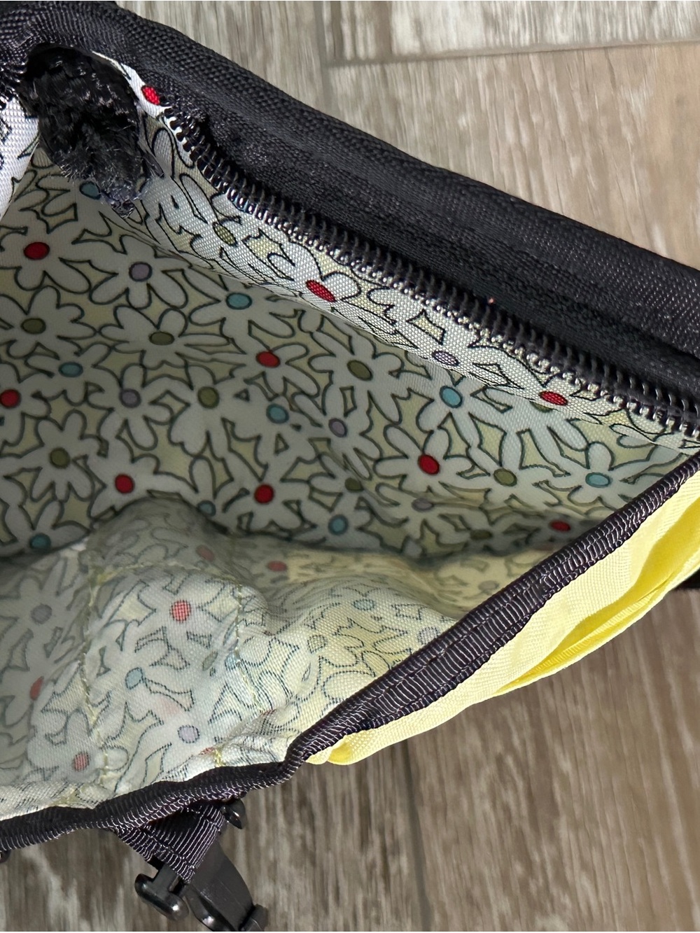 Sherpani Zoe Crossbody Bag Wallet ID Holder Dollar Bill Campartment etc - Picture 8 of 8